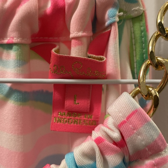 Lilly Pulitzer halter blouse, barely worn, like new. Size large. - Picture 2 of 3